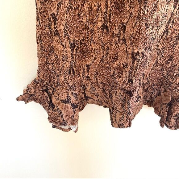 Vintage Express Animal Print Sleeveless Dress – Medium – Ruched Waist & Ruffles - Picture 2 of 6